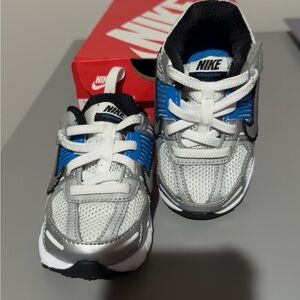 Nike Silver, Blue & Black Kids Sneakers